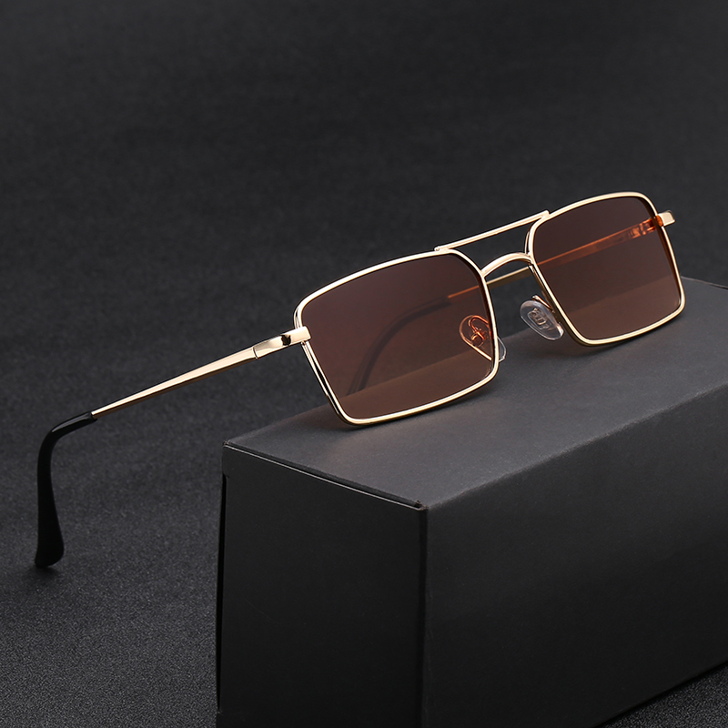 New Women Brands Design Anti-R - Women Fashion Glasses 评论和价格