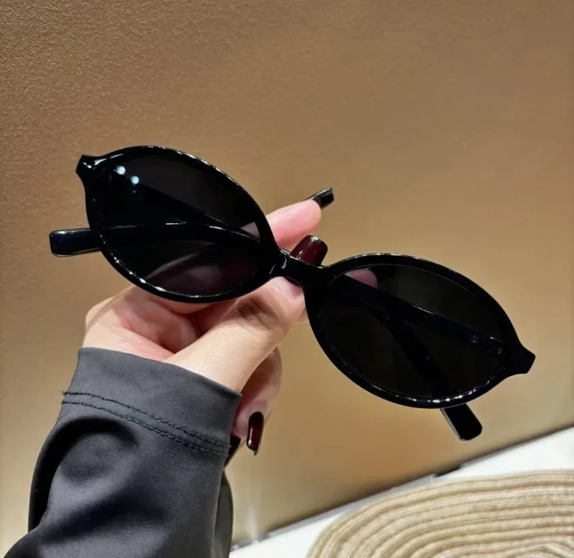 New Oval Shape Sunglasses Clas - Women Fashion Glasses 评论和价格