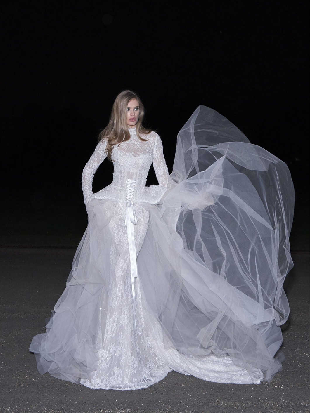 Glamorous Fashion Bridal Dress - Women Fashion Gown 评论和价格